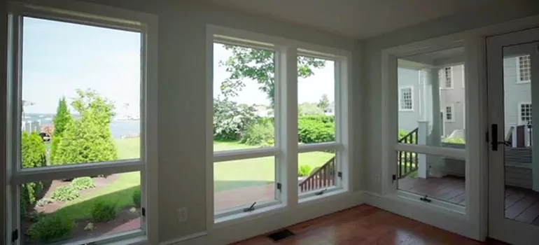 Double-hung Window Repair in Meadow Woods, FL